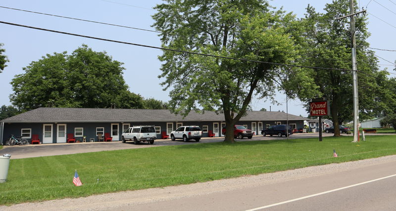 Grand Motel - July 2021 Photo (newer photo)